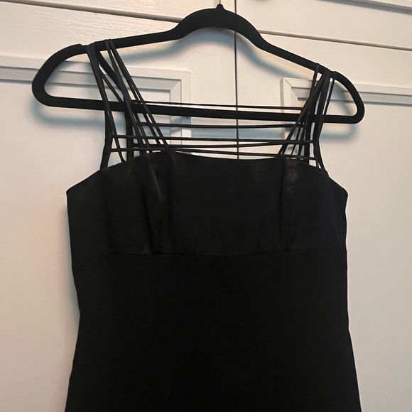 Elegant Long black evening gown size small - Picture 2 of 8